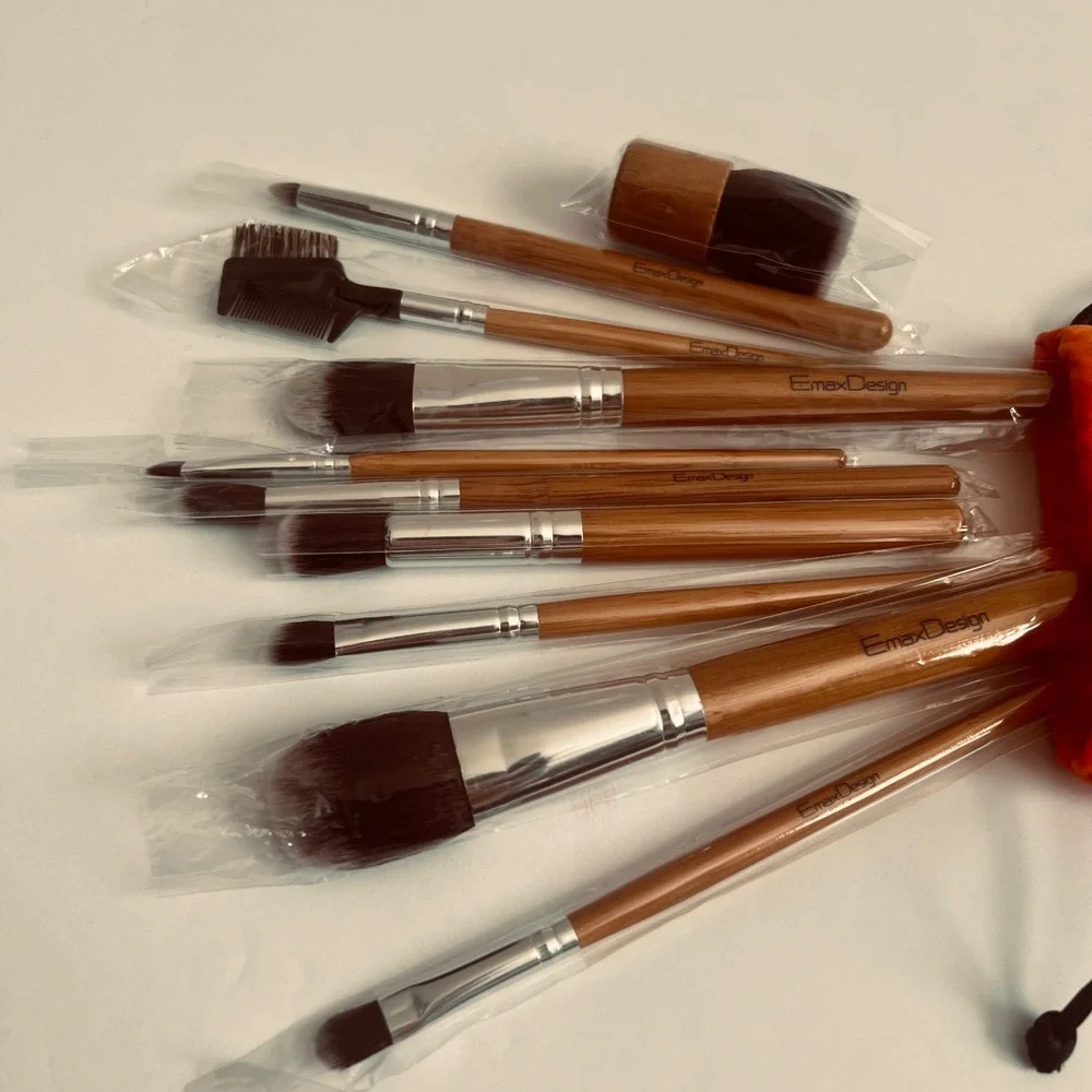 NEW EmaxDesign 12 Piece Makeup Brush Set Bamboo Handle‎ Soft Bristles Cosmetic